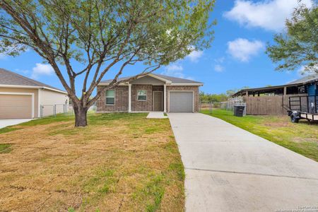 New construction Single-Family house 514 Precious Dr, San Antonio, TX 78237 - photo 0