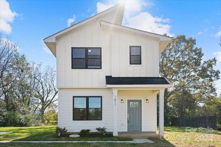 New construction Single-Family house 1611 School Avenue, Gastonia, NC 28052 - photo 0