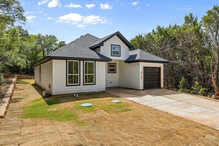 New construction Single-Family house 3114 Sabine River Trl, Granbury, TX 76048 - image