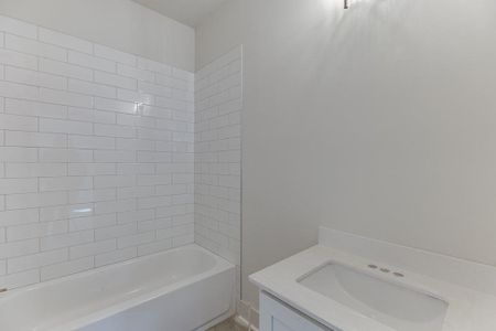 New construction Single-Family house 5470 Settingdown Rd, Cumming, GA 30041 plan Avondale  - image 10