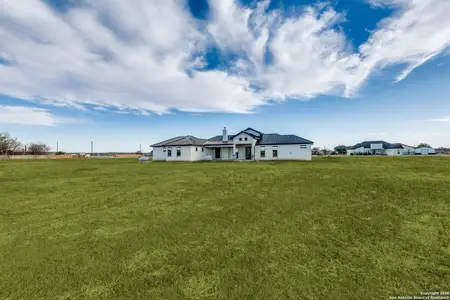 New construction Single-Family house 202 Venado Oaks, Castroville, TX 78009 - image 3