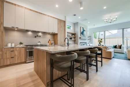 New construction Single-Family house 1511 Kipling St, Houston, TX 77006 - image 8