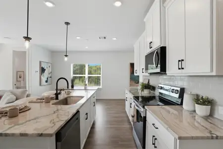New construction Townhouse house 1109 Isaiah Ct, Heath, TX 75126 plan The Lenox at Heath - image 3