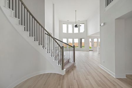 New construction Single-Family house 132 Cloverton Cres, Hutto, TX 78634 plan The Cameron - image 16