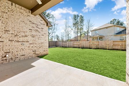 New construction Single-Family house 998 Briac Ln, Conroe, TX 77301 - image 13