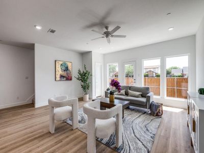 New construction Townhouse house 5617 Woodlands Dr, The Colony, TX 75056 null- photo 6 6