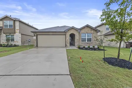 New construction Single-Family house 4926 Quartz Row Dr, San Antonio, TX 78253 plan The Knight - image