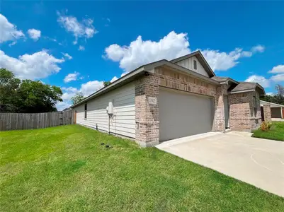 New construction Single-Family house 102 Doma Ave, Greenville, TX 75402 plan Cedar Plan - image