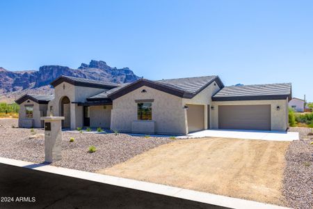 New construction Single-Family house 681 N Moon Rd, Apache Junction, AZ 85119 null- photo 1 1