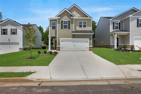 New construction Single-Family house 452 Shasta Ct, Hoschton, GA 30548 - photo 0