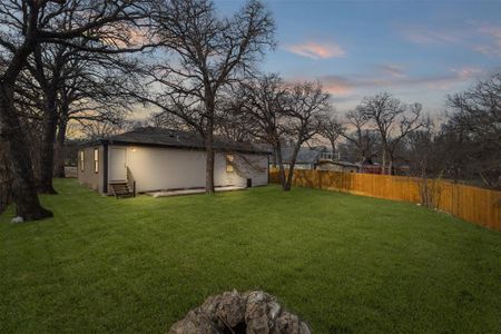 New construction Single-Family house 153 Avondale Ave, Azle, TX 76020 - image