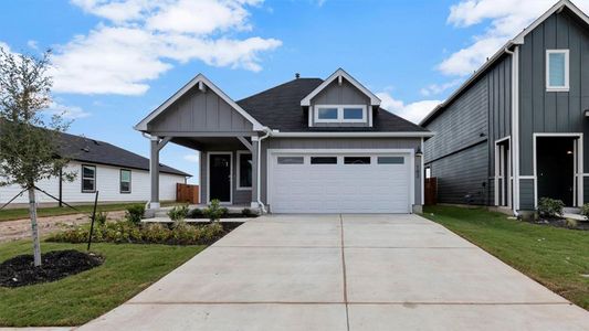 New construction Single-Family house 504 Sandringham Loop, Uhland, TX 78640 - photo 0