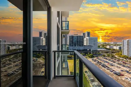 New construction Condo house 11 Ne 6Th St, Unit 1712, Miami, FL 33132 - image