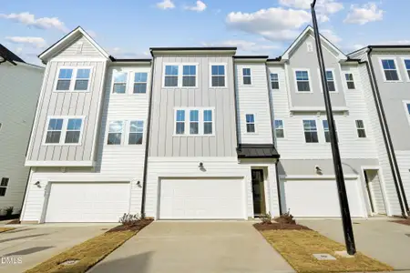 New construction Townhouse house 2059 Trident Maple Ln, Durham, NC 27517 plan Isla - image