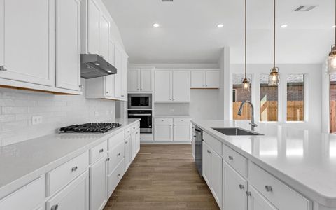 New construction Single-Family house 7314 Prairie Lakeshore Ln, Katy, TX 77493 plan Norwich - image 7