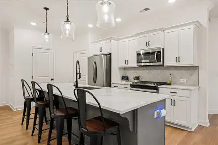 New construction Townhouse house 1628 Ruskin Wy, Marietta, GA 30062 - image 4