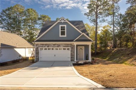 New construction Single-Family house 3211 Nottinghill Rd, Fayetteville, NC 28311 - image