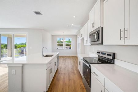 New construction Single-Family house 840 61St Ave Ne, St. Petersburg, FL 33703 - image 7