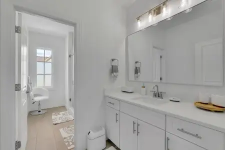 Lakeside at River Green by JW Collection in Canton - image 6