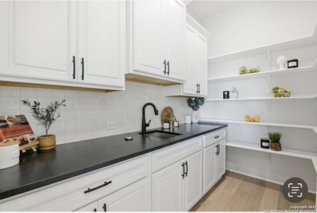 New construction Single-Family house 9758 Lenox Hl, San Antonio, TX 78255 - image 5