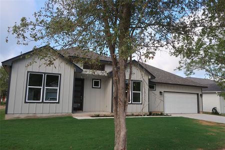 New construction Single-Family house 119 Waimanalo Dr, Bastrop, TX 78602 - photo 0