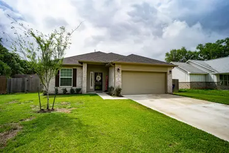 New construction Single-Family house 247 Freeman Blvd, West Columbia, TX 77486 plan Aspen - image