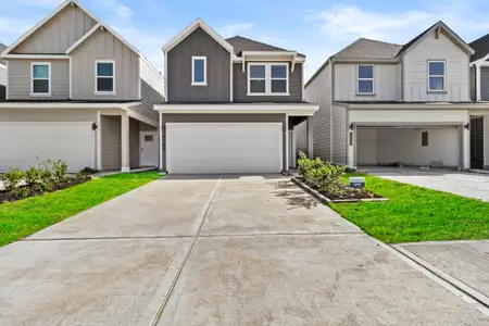 New construction Single-Family house 2634 Afton Heights Wy, Houston, TX 77051 - image