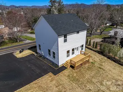 New construction Single-Family house 424 Hazel Mill Rd, Asheville, NC 28806 - image