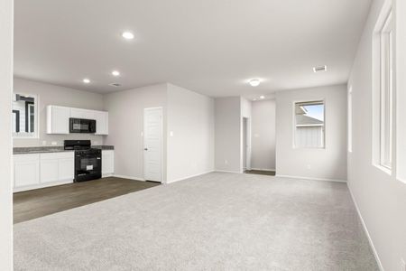 New construction Single-Family house 3085 Winding Creek Rd, Kyle, TX 78640 plan 1105 Casetta - image 17