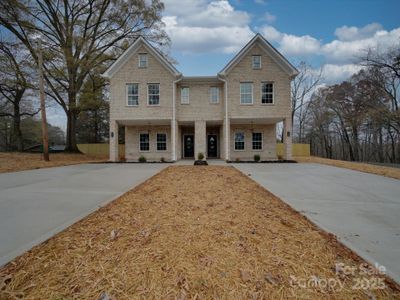 New construction Duplex house 230 232 Freedom Dr, Unit 2 units, Albemarle, NC 28001 null- photo 2 2