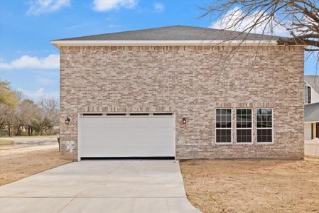 New construction Single-Family house 301 S Stewart Ave, Lancaster, TX 75146 null- photo 34 34