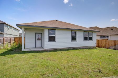 New construction Single-Family house 300 Ivy Rds, Seguin, TX 78155 The Daphne J- photo 43 43