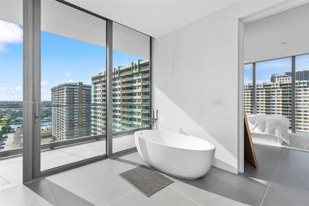 New construction Condo/Apt house 2000 South Ocean Drive, Unit 16A, Hallandale Beach, FL 33009 Duplex Sky Villa- photo 19 19