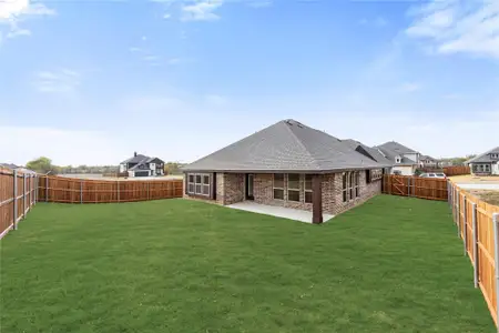 New construction Single-Family house 5 Grouse Cir, Sanger, TX 76226 plan Dogwood III - image 4