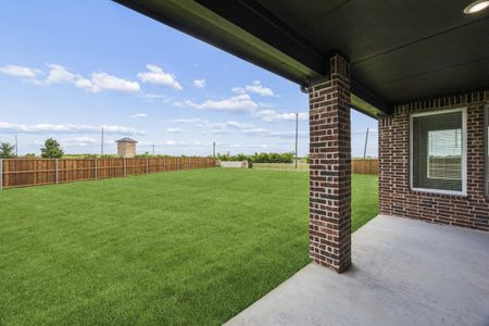 New construction Single-Family house 9620 Roehampton Dr, Forney, TX 75126 plan The Mockingbird - image 3