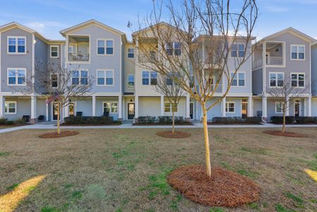 New construction Townhouse house 639 N Laurel St, Summerville, SC 29483 - image