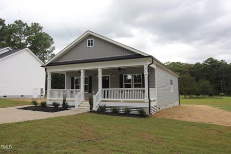 New construction Single-Family house 798 S Parrish St, Lillington, NC 27546 null- photo 4 4