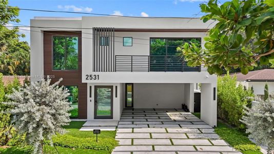 New construction Single-Family house 2531 Ne 182, Miami, FL 33160 - image