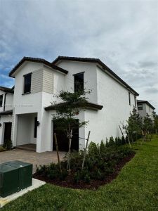 New construction Townhouse house 285 SW 159th Ln, Pembroke Pines, FL 33027 - image