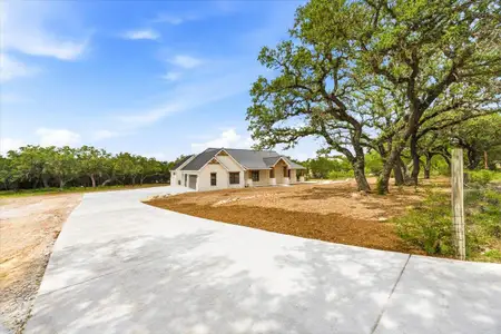 New construction Single-Family house 1744 Crossbow Dr, Canyon Lake, TX 78133 - image
