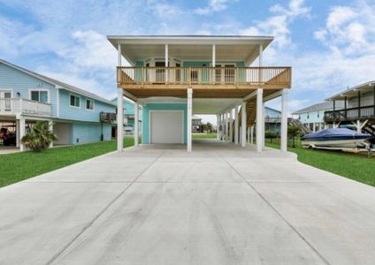 New construction Single-Family house 22814 Camino St, Galveston, TX 77554 - image
