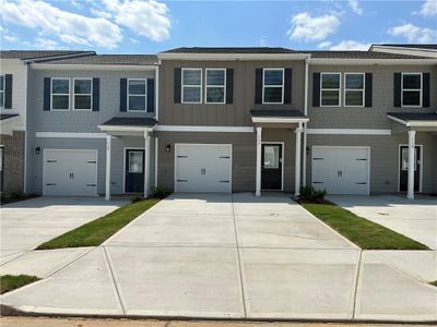 New construction Townhouse house 156 Village Green Dr Nw, Unit 29, Adairsville, GA 30103 - photo 0