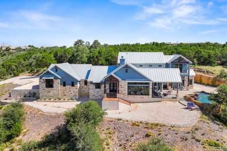 New construction Single-Family house 1023 Comanche Rdg, New Braunfels, TX 78132 - image