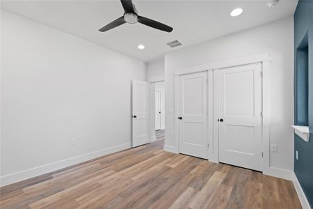 New construction Condo/Apt house 909 Vargas Rd, Unit A, Austin, TX 78741 - photo 8 8