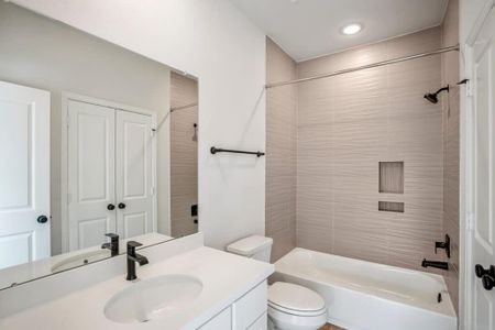 New construction Single-Family house 15412 Pinnacle Vistas Ln, Conroe, TX 77302 plan Comal II 4217 - image 8