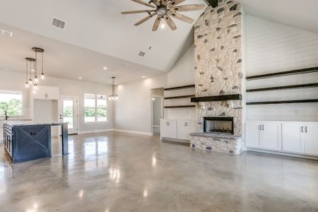 New construction Single-Family house 200 Sarra Ln, Poolville, TX 76487 plan Abrams - image 20