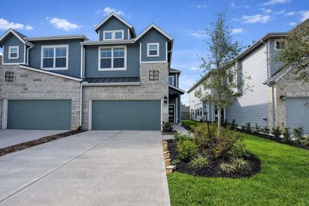 New construction Townhouse house 620 Silver Pear Ct, Montgomery, TX 77316 - image