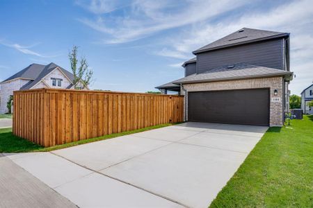 New construction Single-Family house 1104 Wheatgrass Mews, Celina, TX 75009 - image