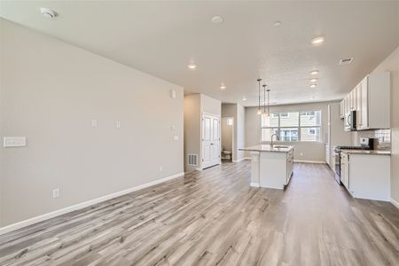 New construction Townhouse house 6804 Merseyside Ln, Castle Pines, CO 80108 Montauk- photo 21 21