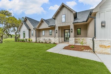 New construction Single-Family house 250 Pony Trl, Angleton, TX 77515 - image